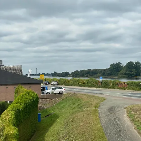 Elb Front * Winsen (Luhe)